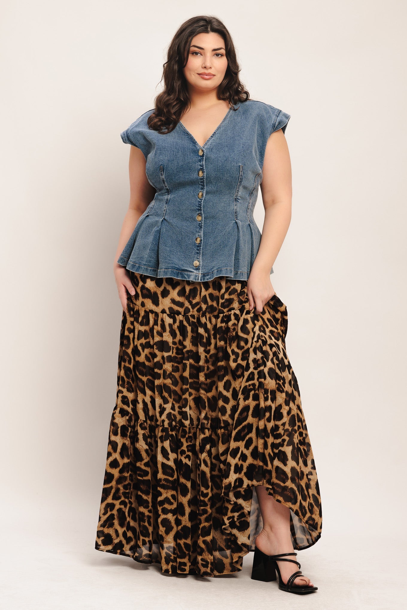 NO SECOND THOUGHT WASHED DENIM TOP