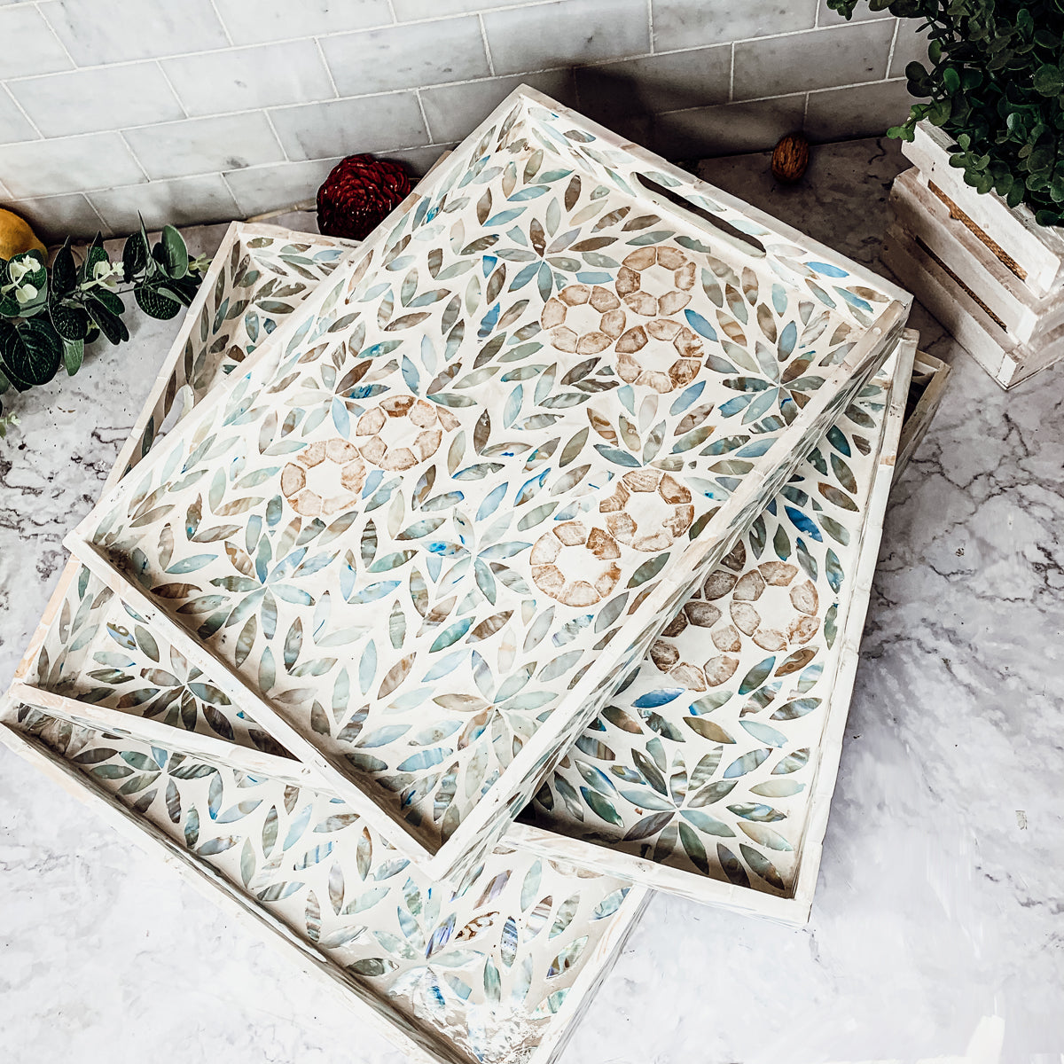Palawan Flower Mother of Pearl Serving Tray