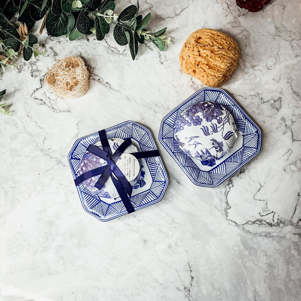 Chinoiserie Blue Willow Soap & Porcelain Dish Set