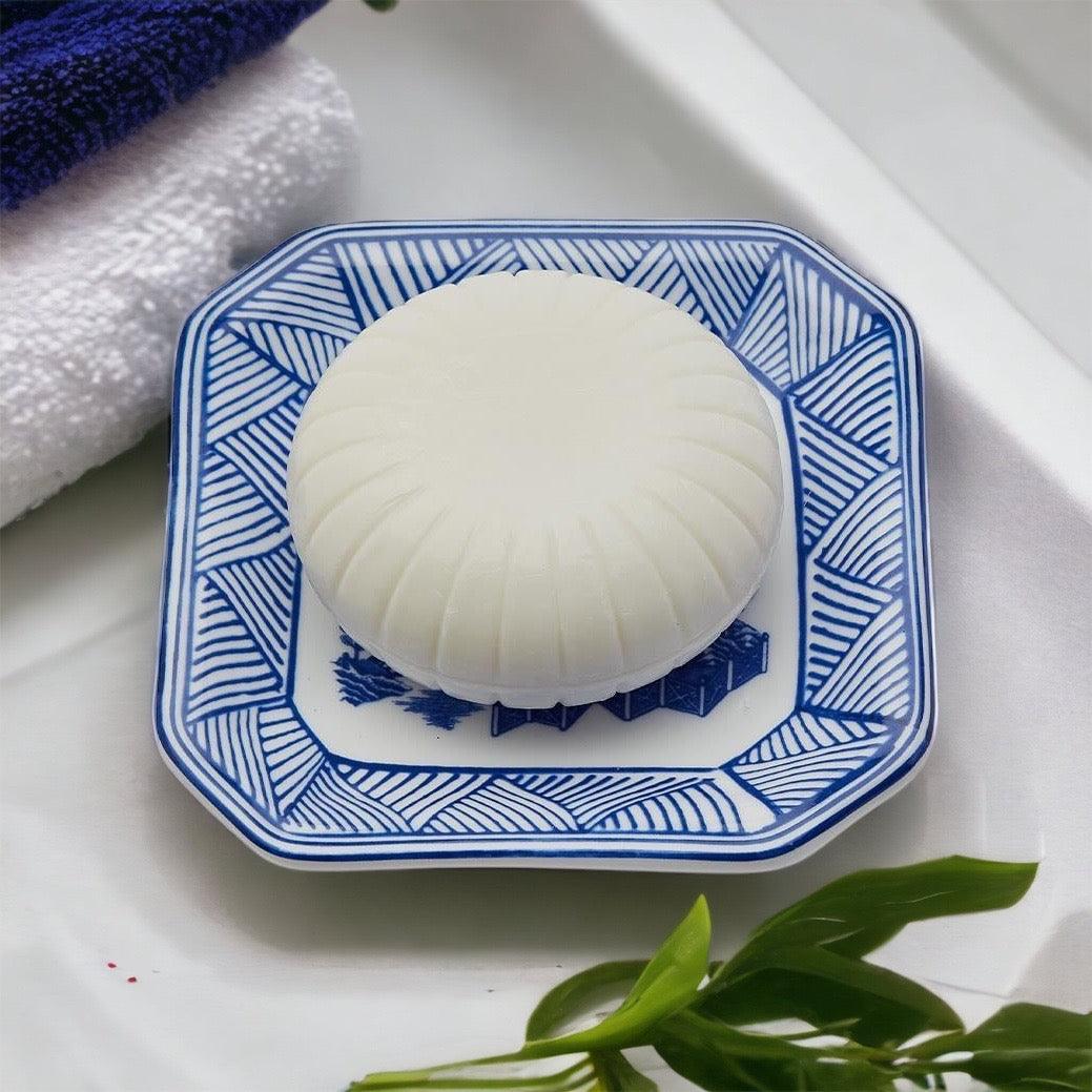 Chinoiserie Blue Willow Soap & Porcelain Dish Set