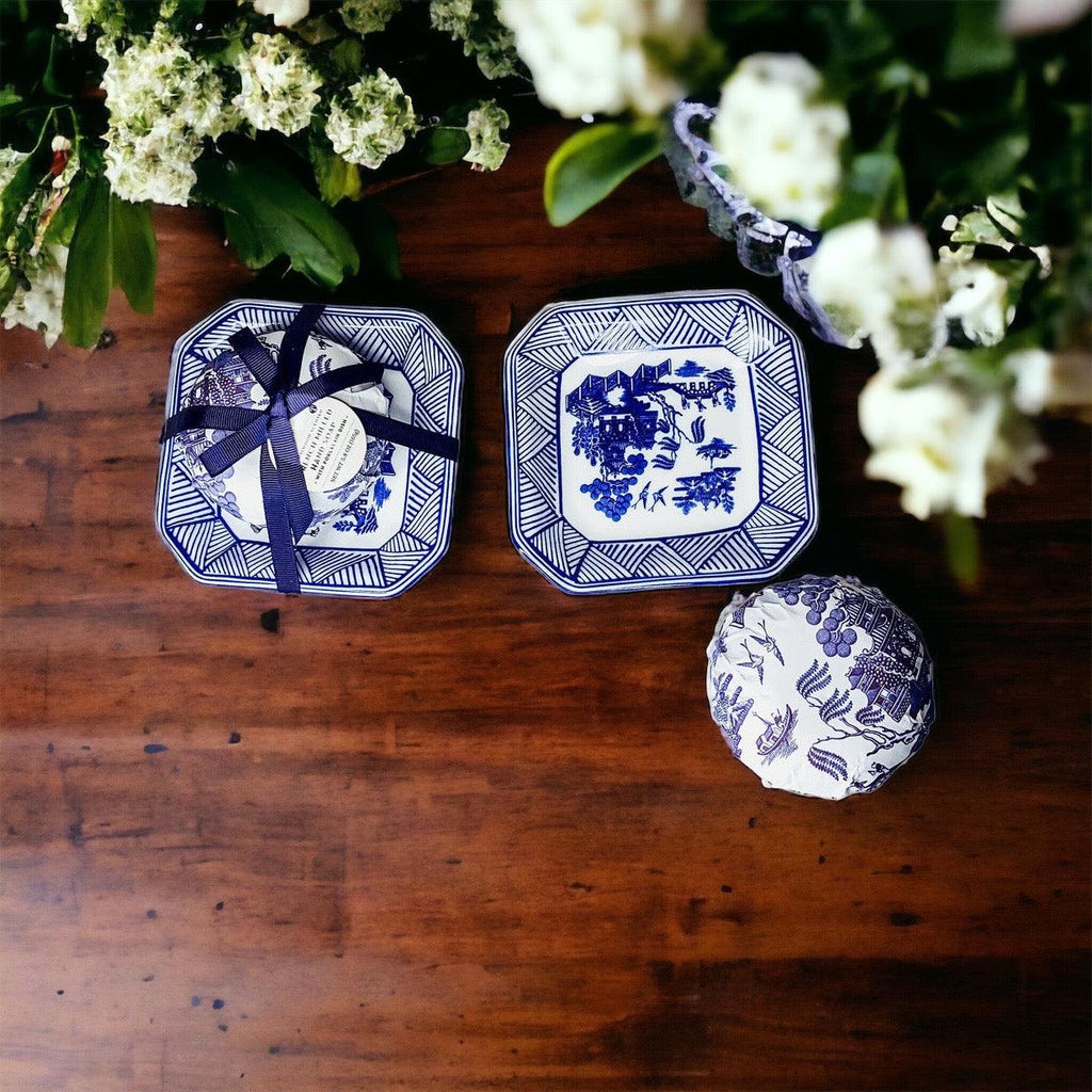 Chinoiserie Blue Willow Soap & Porcelain Dish Set
