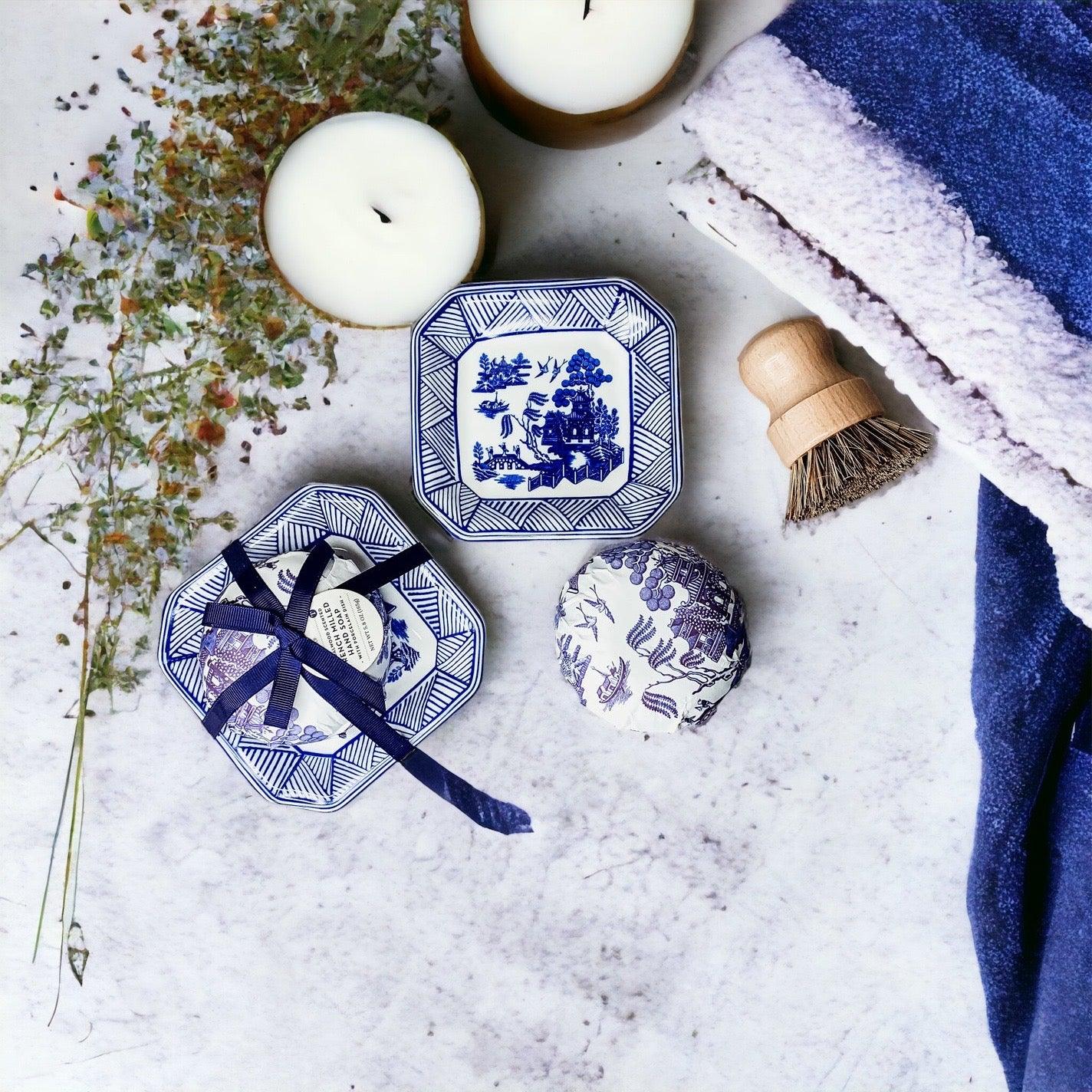 Chinoiserie Blue Willow Soap & Porcelain Dish Set